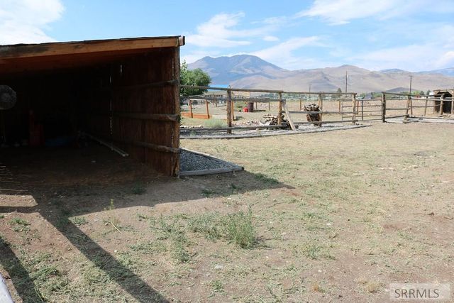 176 Valley Court, Challis, ID 83226