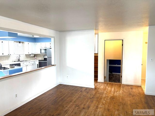 176 Valley Court, Challis, ID 83226