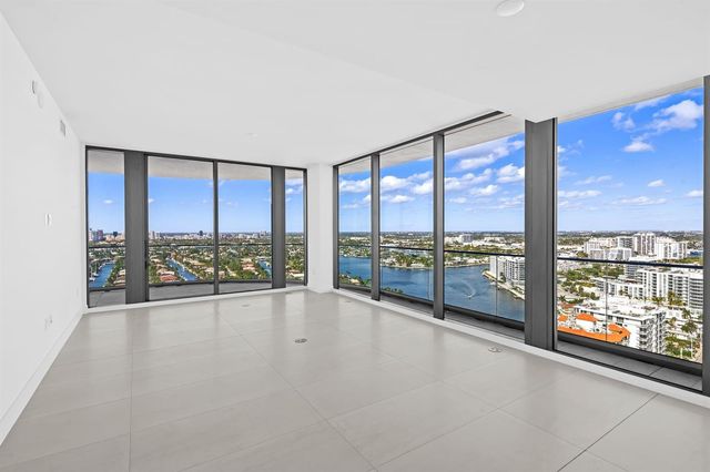 153 N Seabreeze Boulevard 2404-s, Fort Lauderdale, FL 33304