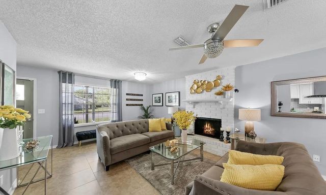 1121 LONDONDERRY DRIVE, Orange Park, FL 32065
