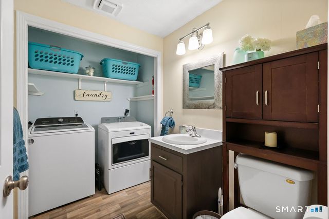 37 Belle Woods Drive, Glastonbury, CT 06033