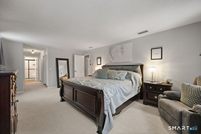 37 Belle Woods Drive, Glastonbury, CT 06033