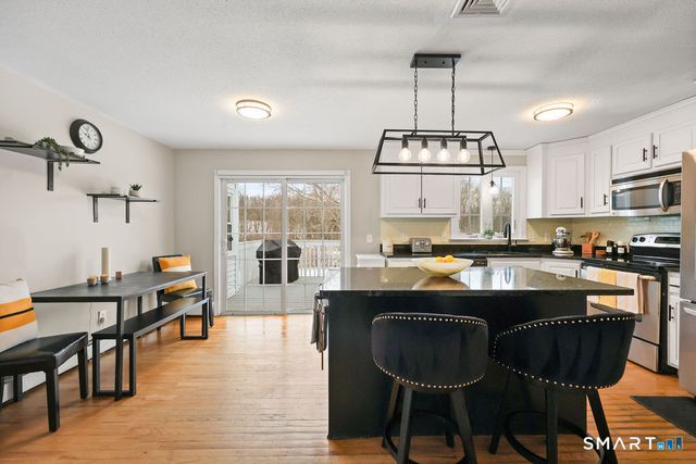 37 Belle Woods Drive, Glastonbury, CT 06033