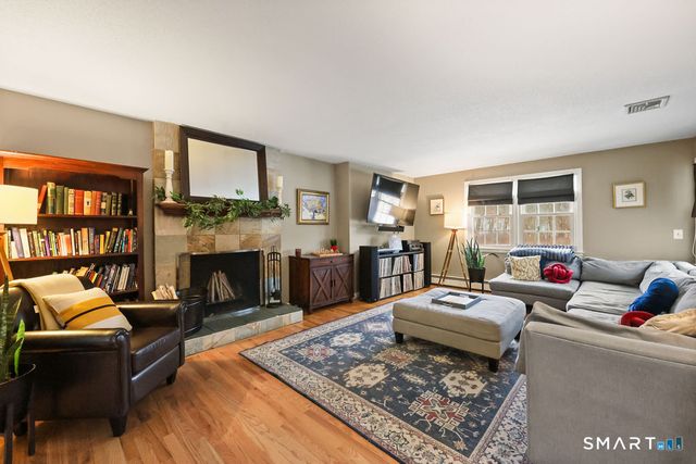 37 Belle Woods Drive, Glastonbury, CT 06033