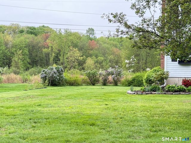 37 Belle Woods Drive, Glastonbury, CT 06033