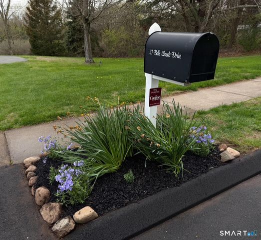 37 Belle Woods Drive, Glastonbury, CT 06033