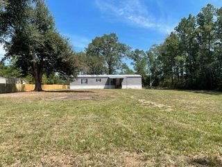 204 Brown Ln, Longville, LA 70652