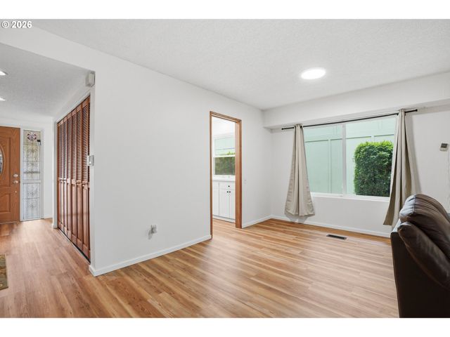 10440 Sw CENTURY OAK Dr, Portland, OR 97224