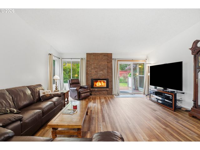 10440 Sw CENTURY OAK Dr, Portland, OR 97224