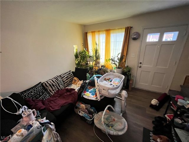 22751 Fox Avenue, Euclid, OH 44123