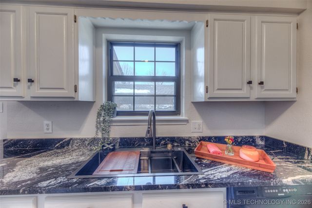 4707 E 93rd Court 26D, Tulsa, OK 74137