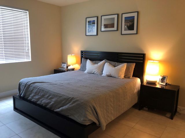 255 NE 3rd Avenue 2302, Delray Beach, FL 33444