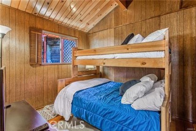 42962 Dogwood Drive, Big Bear Lake, CA 92315