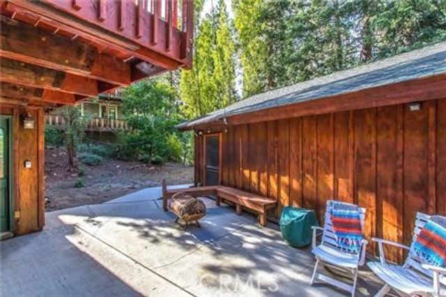 42962 Dogwood Drive, Big Bear Lake, CA 92315