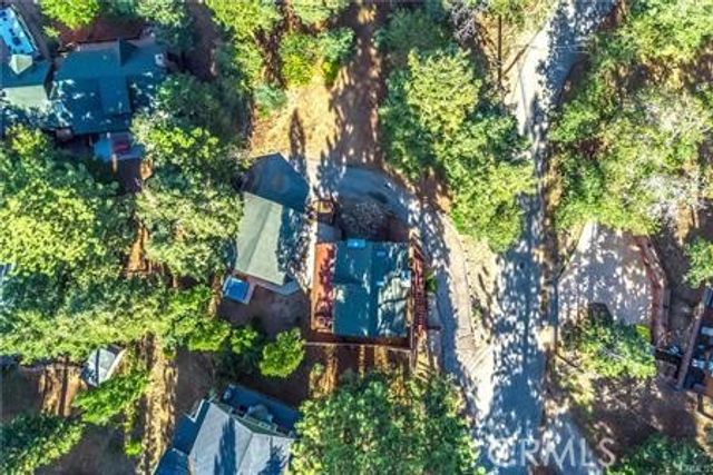 42962 Dogwood Drive, Big Bear Lake, CA 92315