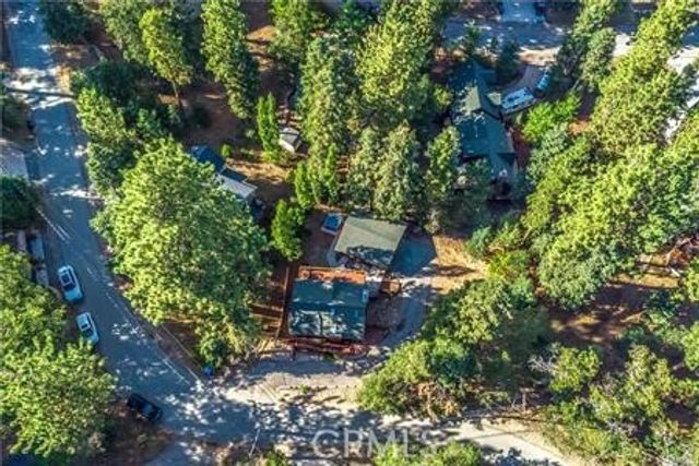 42962 Dogwood Drive, Big Bear Lake, CA 92315