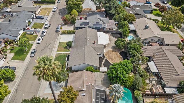 14 W Canterbury Dr, Stockton, CA 95207