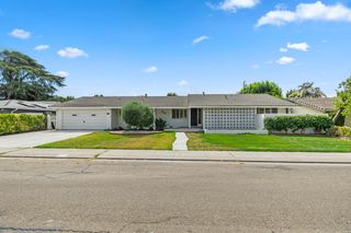 14 W Canterbury Dr, Stockton, CA 95207