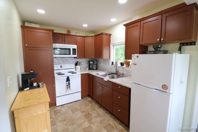 5154 N Irish Road, Richfield Township, MI 48423