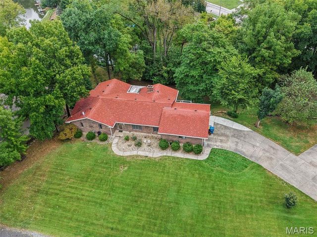 116 Lotus Drive, Edwardsville, IL 62025