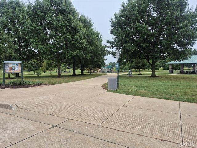 116 Lotus Drive, Edwardsville, IL 62025