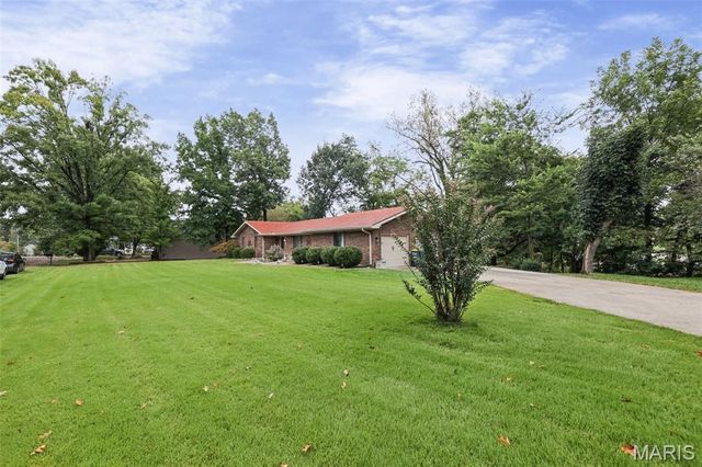 116 Lotus Drive, Edwardsville, IL 62025