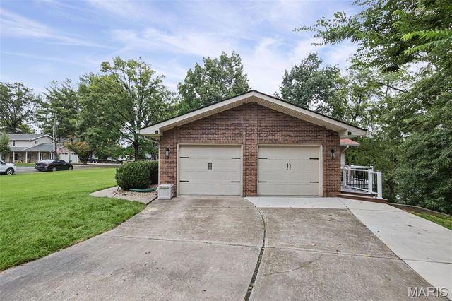 116 Lotus Drive, Edwardsville, IL 62025