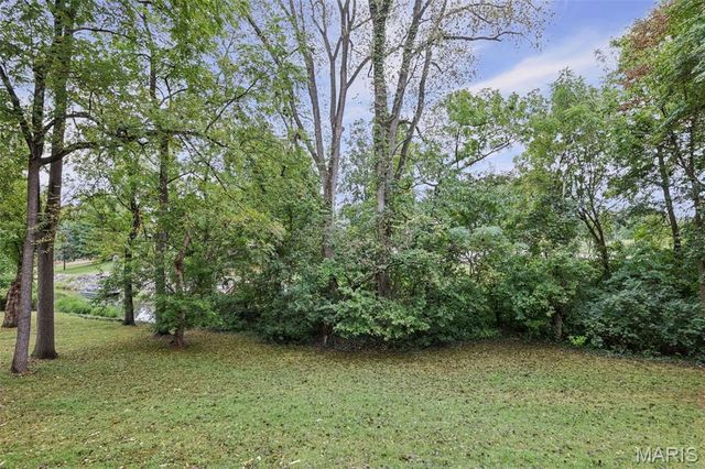 116 Lotus Drive, Edwardsville, IL 62025
