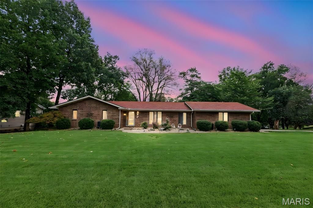 116 Lotus Drive, Edwardsville, IL 62025