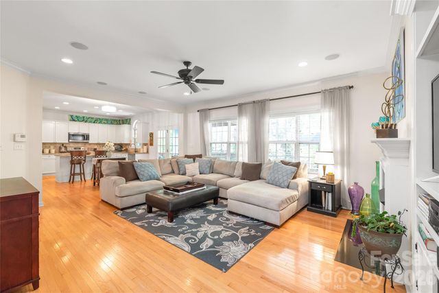 10512 Kilchurn Court, Charlotte, NC 28277