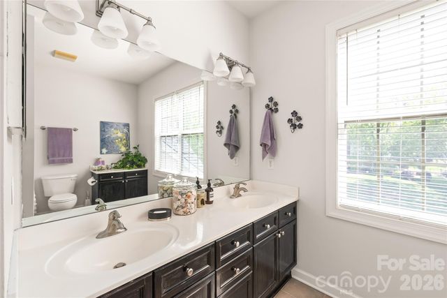 10512 Kilchurn Court, Charlotte, NC 28277