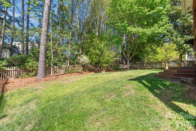 10512 Kilchurn Court, Charlotte, NC 28277