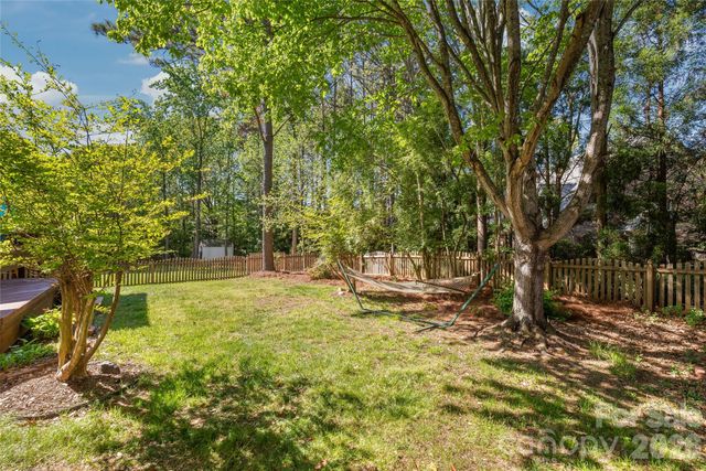 10512 Kilchurn Court, Charlotte, NC 28277