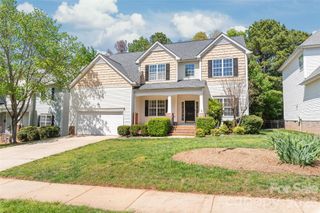 10512 Kilchurn Court, Charlotte, NC 28277