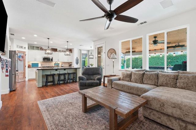 4304 Big Tree Court, Denair, CA 95316