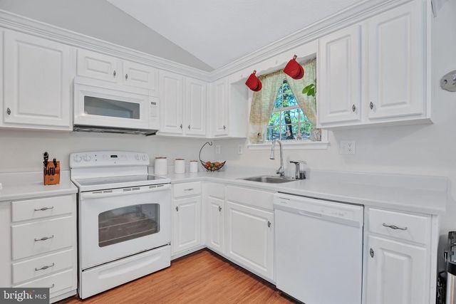 3033 BLACKLAND CT, Waldorf, MD 20602