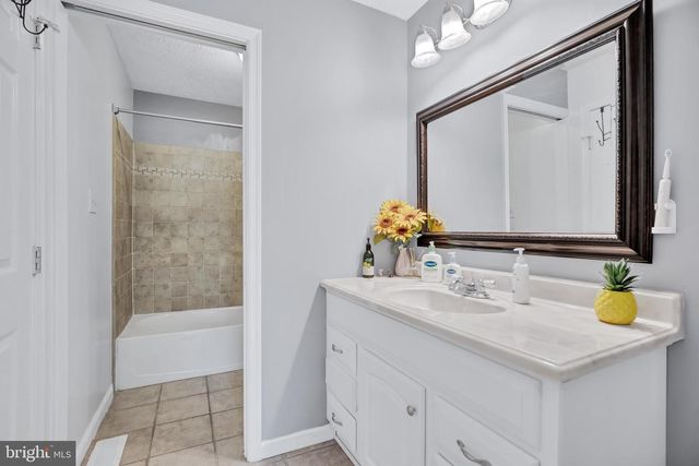 3033 BLACKLAND CT, Waldorf, MD 20602