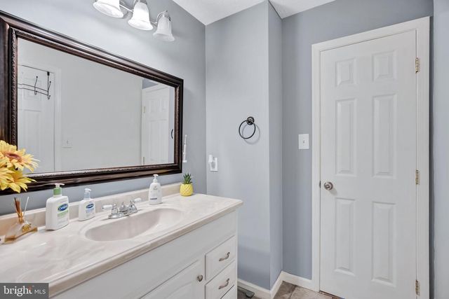 3033 BLACKLAND CT, Waldorf, MD 20602