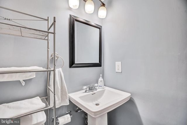 3033 BLACKLAND CT, Waldorf, MD 20602