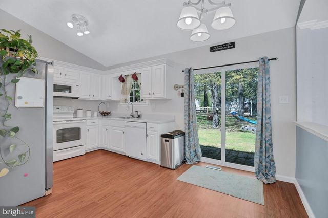 3033 BLACKLAND CT, Waldorf, MD 20602