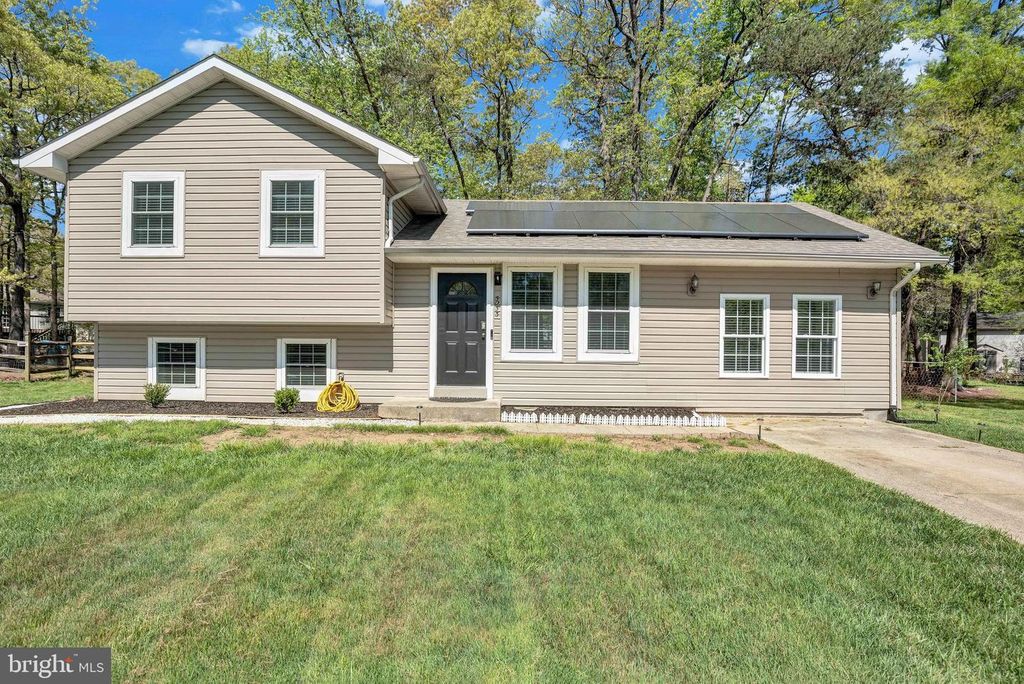 3033 BLACKLAND CT, Waldorf, MD 20602