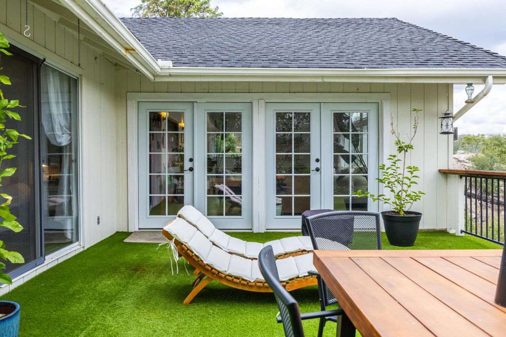 Image 50 of property listing at 28977 Long Hollow Court N, Coarsegold, CA 93614