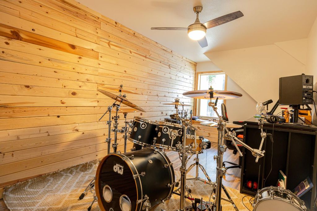 Image 62 of property listing at 28977 Long Hollow Court N, Coarsegold, CA 93614
