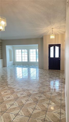 14425 Manzano, Victorville, CA 92392