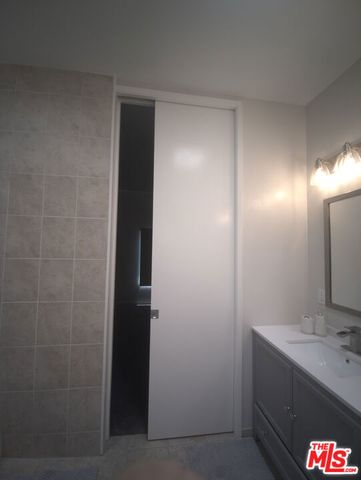 10600 Holman Avenue 11, Los Angeles, CA 90024