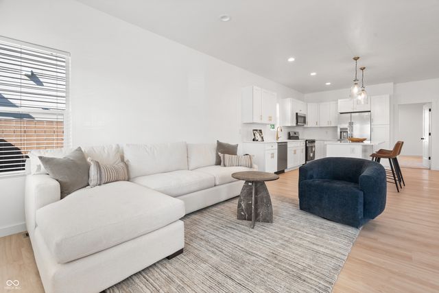 1158 Burdsal Parkway, Indianapolis, IN 46208