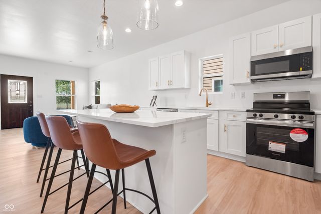 1158 Burdsal Parkway, Indianapolis, IN 46208