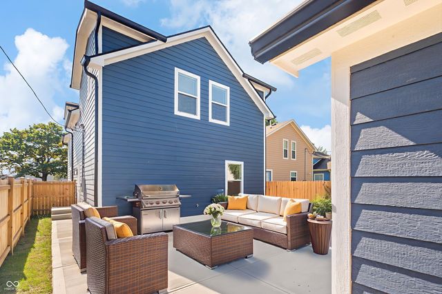 1158 Burdsal Parkway, Indianapolis, IN 46208