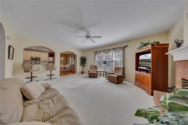 3007 Ironhill Way, Woodstock, GA 30189