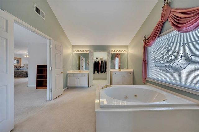 3007 Ironhill Way, Woodstock, GA 30189